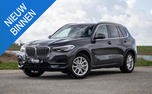 BMW X5 xDrive45e High Executive CARPLAY / CAMERA / DEALER ONDERHOUDEN / BRUIN LEER / STOELVERWARMING