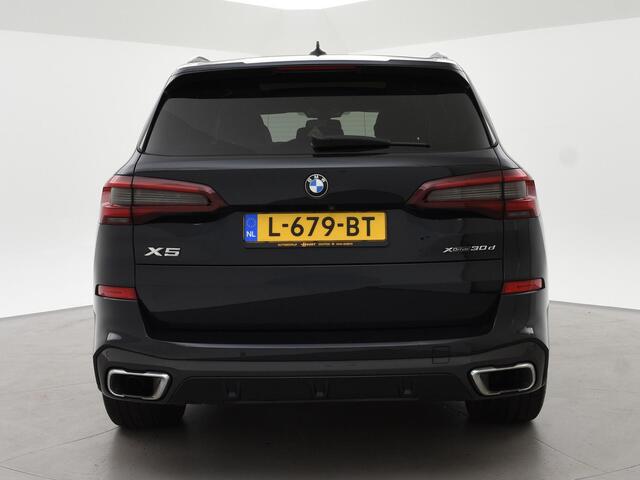 BMW X5 xDrive30d M-SPORT + HEAD-UP | WEGKL. TREKHAAK | ADAPTIVE CRUISE | PANORAMA | SFEERVERLICHTING