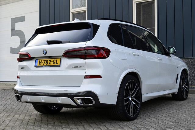 BMW X5 xDrive40i m-sport Rijklaarprijs-Garantie Panoramadak Sky Leder Soft close head-up Lucht vering