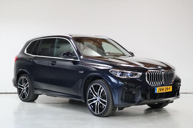 BMW X5 xDrive45e High Ex M-Sport | 360 | Pano | Trekhaak | Crystal |