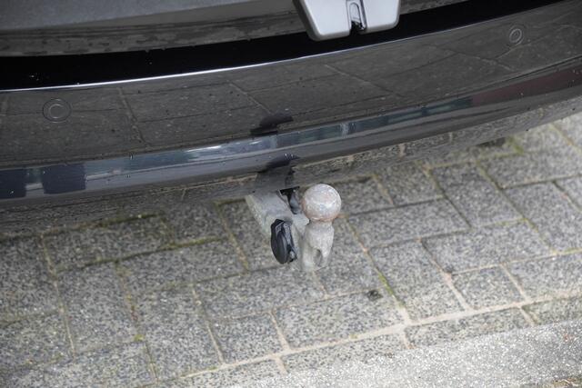 BMW X5 xDrive30d High Executive 7-pers / M-sport / Pano / Trekhaak / Acc / Leer Dash / Dealer ond /