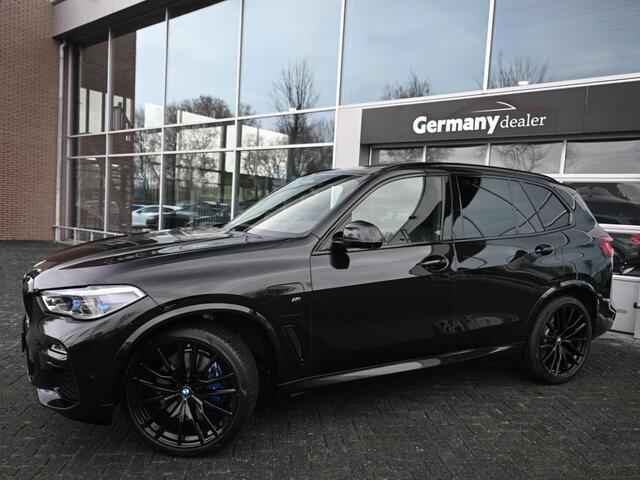 BMW X5 xDrive45e 394pk M-Sportpakket Lucht Pano 22-Inch Comf-Zetels Camera M-Rem Head-Up Tr-Haak
