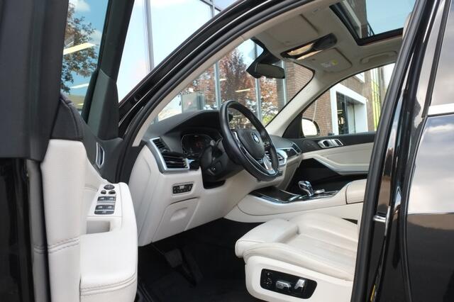 BMW X5 xDrive45e High Executive | SOH 90% | Panoramadak | Leder