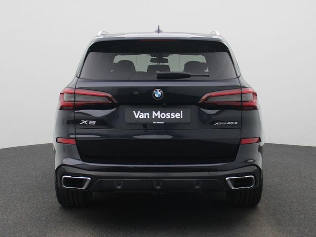 BMW X5 xDrive45e High Executive | Elektr. bed. achterklep | Climate Control / ECC | Open dak schuif/kantel | Licht metalen velgen 20 inch | Trekhaak inklapbaar | Cruise control Adaptive | Navigatie | Lederen bekleding | Elektrisch verst. stoelen | Stoelverwarmin