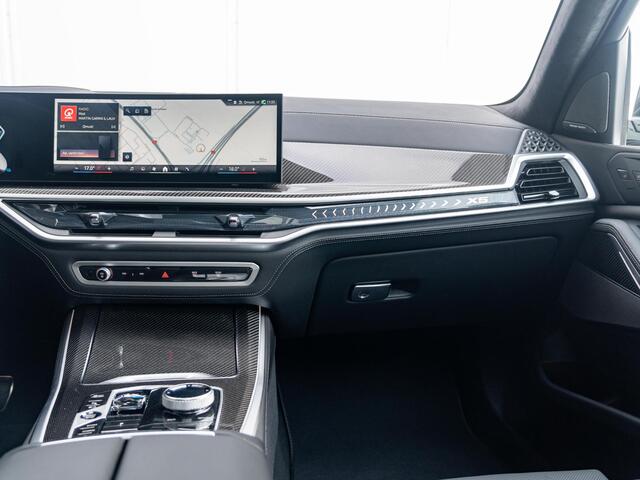 BMW X5 xDrive50e | M Sportpakket Pro | Travel Pack | Harman Kardon | Comfort Access | Soft-Close | Sky Lounge | Stoelventilatie | Massagefunctie | Trekhaak