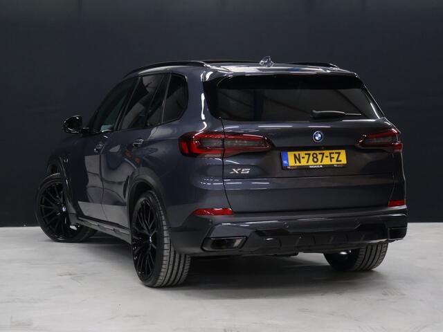 BMW X5 xDrive45e High Executive [SCHUIFKANTELDAK, APPLE CARPLAY, HEAD-UP, LUCHTVERING, MEMORY SEATS, 360 CAMERA, STOELVERWARMING, DRAADLOOS LADEN, VERWARMDE/GEKOELDE BEKERHOUDERS, ADAPTIVE CRUISE, NIEUWSTAAT]