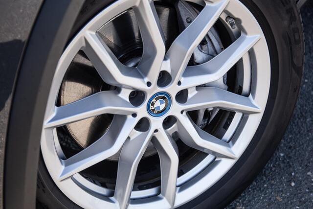 BMW X5 xDrive45e Executive CARPLAY / CAMERA / DEALER ONDERHOUDEN / ZWART LEER / STOELVERWARMING