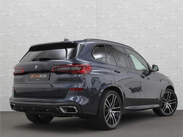 BMW X5 xDrive40i M-Sport | Panorama | 360 Camera | ACC | Laser-LED | Head-Up | Harman-Kardon | Trekhaak | Keyless-Entry | 22 inch | Memory | Leder | Carplay | Dealer Onderhouden | ISO-Glas | Sfeerverlichting | Draadloos Laden |
