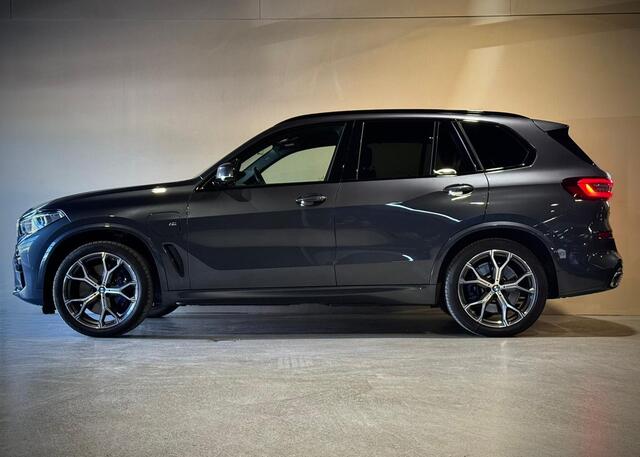 BMW X5 xDrive45e High Executive |Pano |Achterasbesturing |Luchtvering |HUD |Sky Lounge |H&K |360° |Verkoel./Verwarm. stoelen&bekerhouders |Sfeer