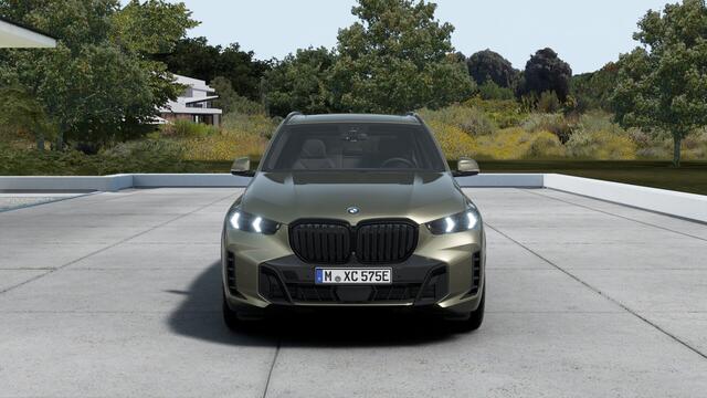 BMW X5 xDrive50e M Sport Automaat / Panoramadak / Trekhaak / Massagefunctie / Soft-Close / Comfortstoelen / Parking Assistant Professional / Active Steering