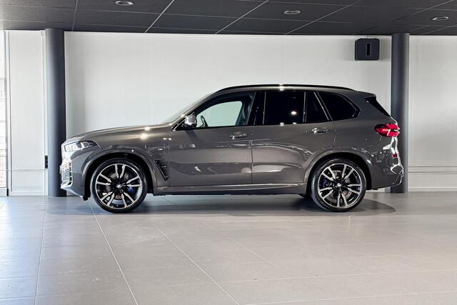 BMW X5 xDrive50e Launch Edition | M Sport Pro | Glazen Panoramadak | Harman Kardon | Stoelventilatie | Soft-close | Trekhaak |