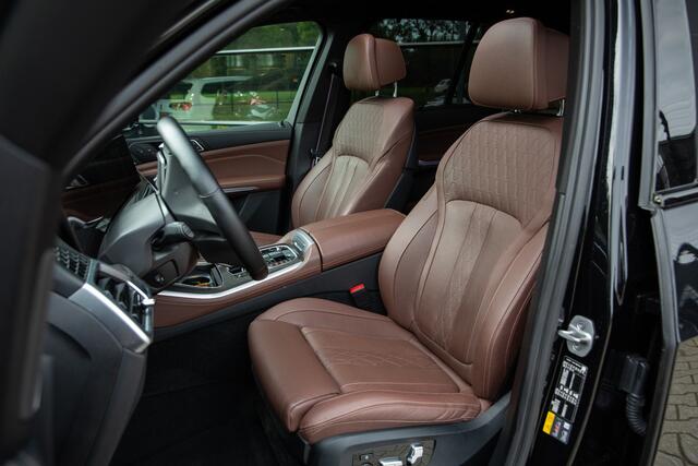 BMW X5 xDrive50e Launch Edition M-Sport Pro , Adap Cruise, Trekhaak, Carbon, Massage, Softclose,