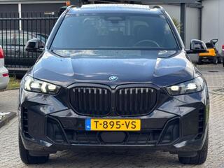 bmw-x5-x-drive50e-2023-zwart-m-pakk
