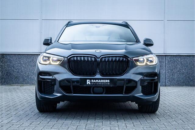 BMW X5 xDrive45e M-Sport Dravid Grau Skylounge / Bowers & Wilkins / Achteras sturing / Individual / Alcantara Hemel /