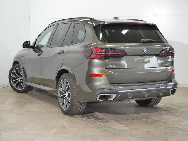 BMW X5 xDrive50e M-Sport | Driving Assistant Professional | Panorama | Harman Kardon | Trekhaak | Soft Close