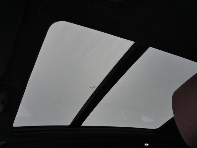 BMW X5 xDrive50e M-Sport | Driving Assistant Professional | Panorama | Harman Kardon | Trekhaak | Soft Close