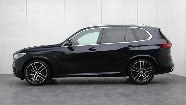 BMW X5 xDrive45e High Executive M-Sport | Massage | Head-up | Laserlight | Stoelventilatie | Panoramadak | Soft-Close | Trekhaak