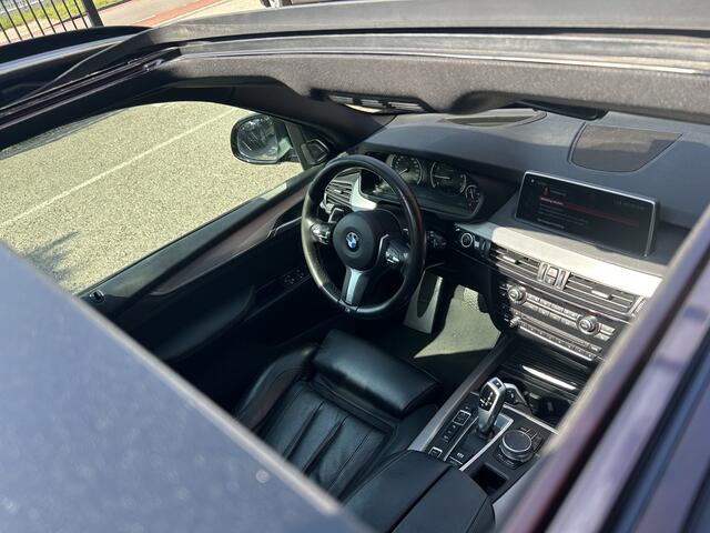 BMW X5 xDrive40e iPerformance M Sport Shadow SOH 84% // PANO/SCHUIFKANTELDAK // MEMORYSEAT // ADAPTICE CRUISE // NAVI + CARPLAY // HARMAN/KARDON AUDIO // SFEERVERLICHTING // FULL LED