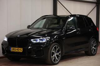 bmw-x5-xdrive45e-panorama-sky-loung