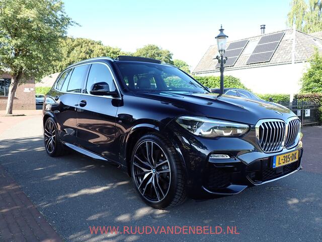 BMW X5 45E XDRIVE HIGH EXE / 22'' / CARPLAY / HEAD-UP / PANODAK / KEYLESS