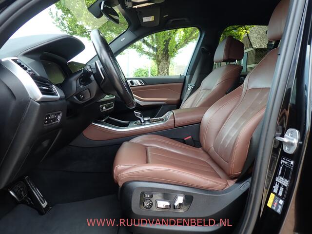 BMW X5 45E XDRIVE HIGH EXE 360* CAMERA / CARPLAY / MEMORY-SEATS / 22'' / LUCHTVERING