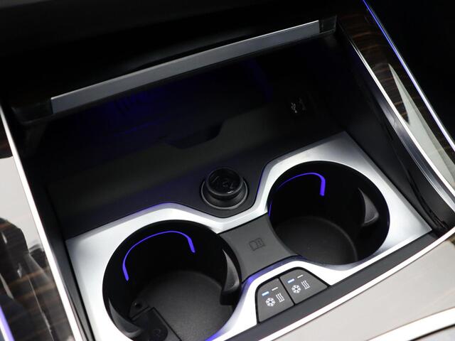 BMW X5 xDrive50e Launch Edition | M Sportpakket Pro | Travel Pack | Innovation Pack | Comfort Plus Pack | Exclusive Pack | Trekhaak | Panoramadak | M Multifunctionele voorstoelen | Driving Assistant Professional | Harman Kardon | 22''
