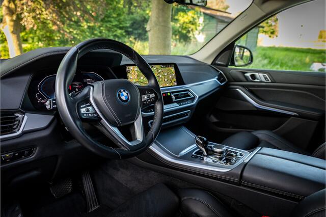 BMW X5 xDrive45e High Executive Laser Soft Close Harman Kardon Panorama Trekhaak
