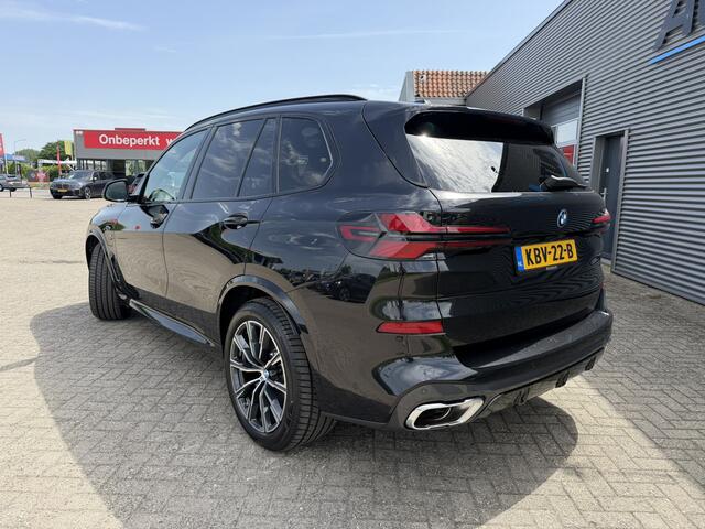 BMW X5 xDrive50e M Sport Panoramadak Wegklapbare trekhaak Harman-Kardon Soundsysteem Keyless Entry