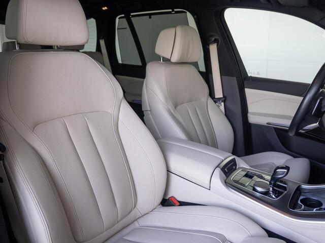 BMW X5 xDrive40i | M Sportpakket | 20 inch | Adaptief M Onderstel | Soft-Close | Comfort Access | Geluidswerende ramen | Glazen panoramadak | Driving Assistant Professional | Head Up Display | Trekhaak