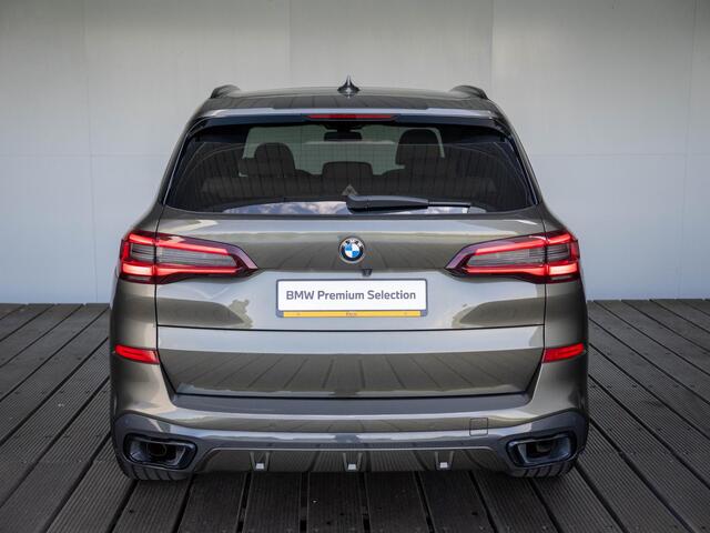BMW X5 xDrive40i | M Sportpakket | 20 inch | Adaptief M Onderstel | Soft-Close | Comfort Access | Geluidswerende ramen | Glazen panoramadak | Driving Assistant Professional | Head Up Display | Trekhaak