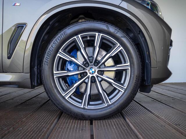 BMW X5 xDrive40i | M Sportpakket | 20 inch | Adaptief M Onderstel | Soft-Close | Comfort Access | Geluidswerende ramen | Glazen panoramadak | Driving Assistant Professional | Head Up Display | Trekhaak
