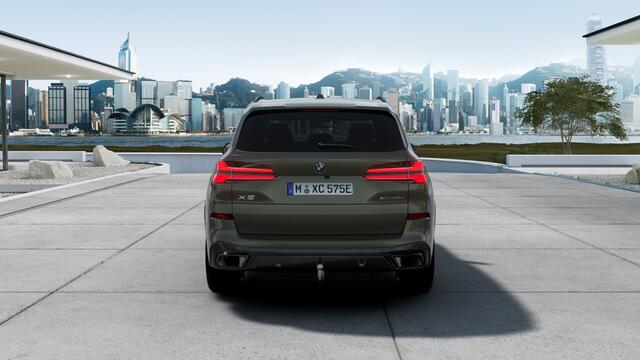 BMW X5 xDrive50e M Sport Automaat / Panoramadak Sky Lounge / Trekhaak / Parking Assistant Professional / Bowers & Wilkins / Adaptieve LED / Soft-Close