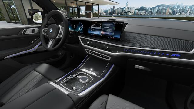 BMW X5 xDrive50e M Sport Automaat / Panoramadak Sky Lounge / Trekhaak / Parking Assistant Professional / Bowers & Wilkins / Adaptieve LED / Soft-Close