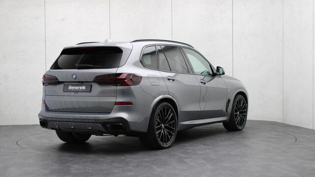 BMW X5 xDrive50e M-Sport Pro | Massage | Harman/Kardon | Stoelventilatie | Panoramadak | Soft-Close | Trekhaak | Achterasbesturing