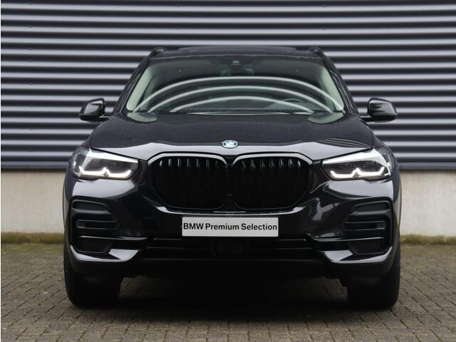BMW X5 xDrive45e | High Executive | Panodak | Adaptive Cruise Control | Head-Up | Trekhaak | 19'' LMV | Lentevoordeel