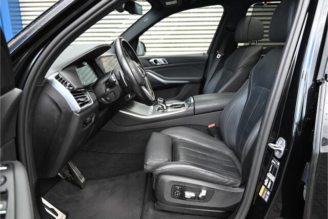 BMW X5 xDrive45e M-SPORT / PANO / LASER / SOFTCLOSE / HUD / COMFORTSTOELEN / MEMORY / TREKHAAK / 22"