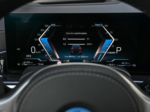 BMW X5 xDrive50e M-Sport | Panoramadak | Active Cruise | Harman/Kardon | Head-Up | 360 Camera | Ambiance Interieur | Memory Seats | Luchtvering | Stoel Verwarming V+A