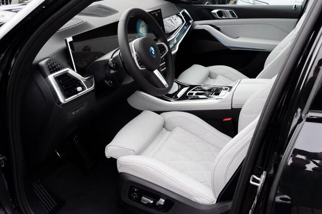 BMW X5 xDrive50e M-SPORT Pro ** LED, GRAU LEDER, NAVI+, PANO, DR.ASS+, TREKH, 22-invh LMV, LUCHT ** Ex BMW - UNFALLFREI ** ** INFORMEER OOK NAAR ONZE AANTREKKELIJKE FINANCIAL-LEASE TARIEVEN **