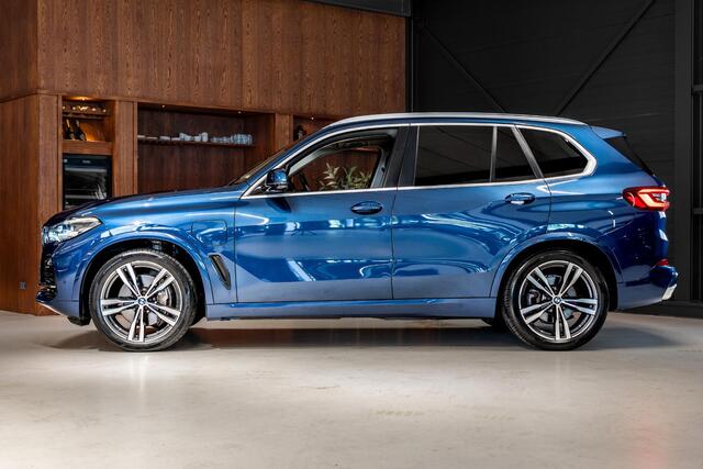 BMW X5 xDrive45e High Executive Pano | Memory | Luchtvering