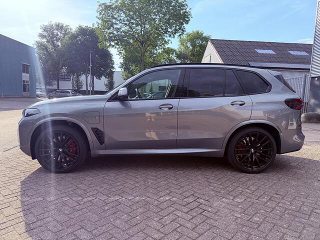 BMW X5 xDrive50e M-sport l Pano l HUD l 22INCH l Trekhaak