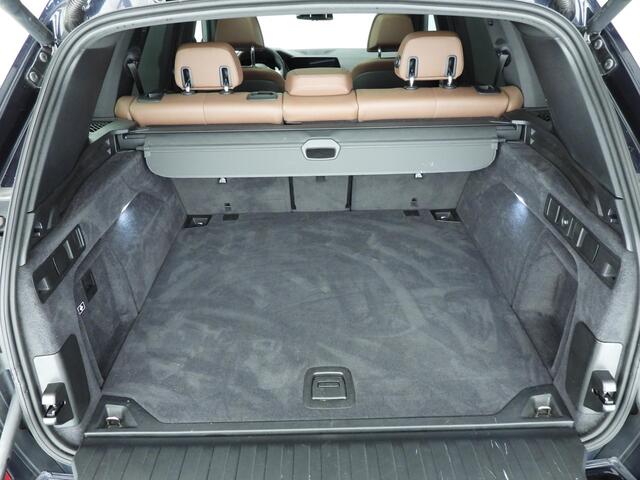 BMW X5 xDrive30d High Executive M Sport | Trekhaak | Luchtvering | Sky Lounge Pano | Laserlicht | Harman/Kardon | Achterasbesturing