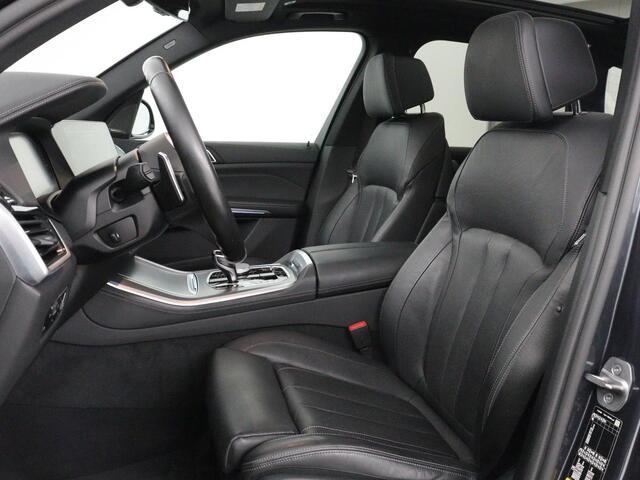 BMW X5 xDrive45e High Executive Plug In | M Sport | Pano | Laser Licht | Stoelventilatie | Trekhaak | Head Up | Leder Dashboard | Navigatie | Carplay | Harman/Kardon | Camera | Virtual