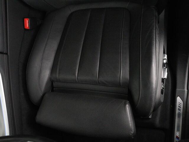 BMW X5 xDrive45e High Executive Plug In | M Sport | Pano | Laser Licht | Stoelventilatie | Trekhaak | Head Up | Leder Dashboard | Navigatie | Carplay | Harman/Kardon | Camera | Virtual