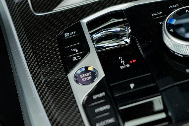 BMW X5 xDrive50e LCI M-sport Pro ACC Pano Massage Achterasb. Kristal Stoelvent Head Up 360 HarmanK Trekhaak