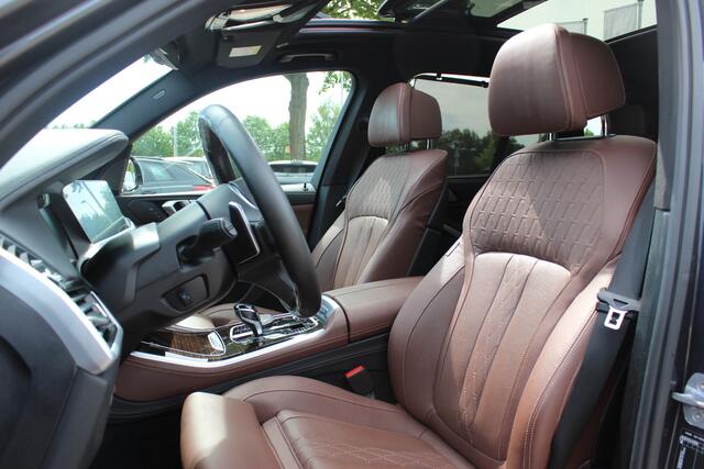 BMW X5 xDrive45e High Exe. M Sport / Trekhaak / Panoramadak / 360Camera / Head-up / Softclose / Keyless / 22'' / Harman Kardon / Luchtvering / Stoelventilatie+Verwarming / Luxe Leder / Dodehoek / DAB / ACC