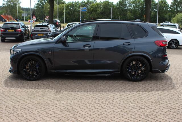BMW X5 xDrive45e High Exe. M Sport / Trekhaak / Panoramadak / 360Camera / Head-up / Softclose / Keyless / 22'' / Harman Kardon / Luchtvering / Stoelventilatie+Verwarming / Luxe Leder / Dodehoek / DAB / ACC