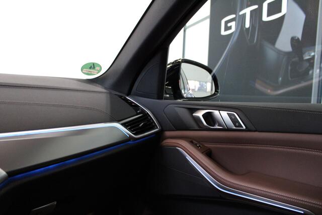 BMW X5 xDrive45e High Executive | 360 Camera | Pano | Comfortstoelen | Trekhaak | Verwarmd Stuurwiel