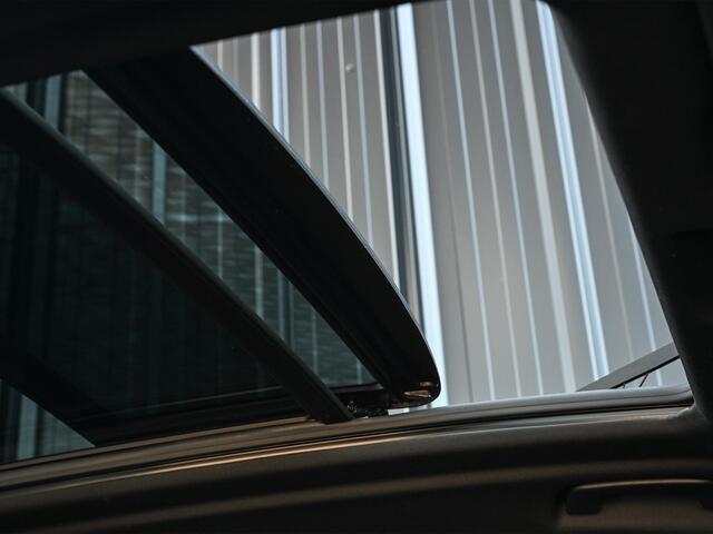 BMW X5 xDrive50e M-Sport Pro | Panoramadak | NL-Auto | Dealer Onderhouden | 360 Camera | Active Cruise | HUD | Harman/Kardon | Stoelverwarming + Ventilatie | Luchtvering | BMW Gesture Control | Memory Seats |