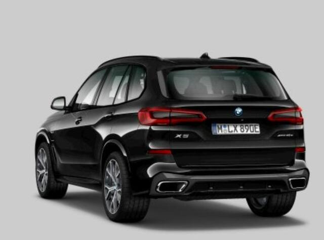BMW X5 xDrive45e High Executive M-sport - Panoramadak - 21 inch - Comfortstoelen - Comfort Access - Parking Assistant - HiFi System