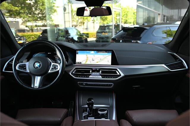 BMW X5 xDrive45e M Sport High Executive Automaat / Trekhaak / Panoramadak / Comfortstoelen / Head-Up / Adaptieve LED / PDC